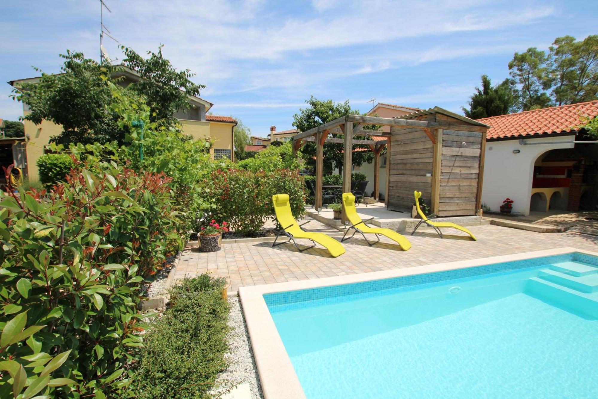 Apartments Green Garden Labinci Quarto foto
